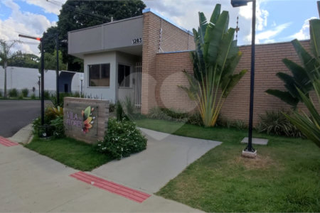 Apartamento com 2 dormitórios