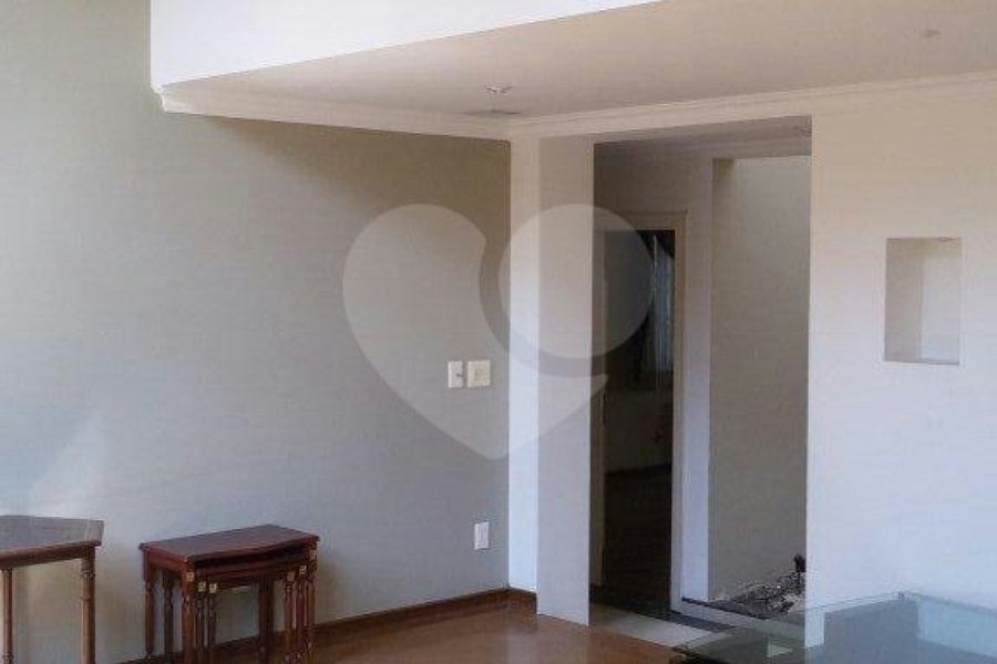 Casa à venda ou para alugar com 4 suítes no condomínio Chácara Francesa, São Paulo - SP
