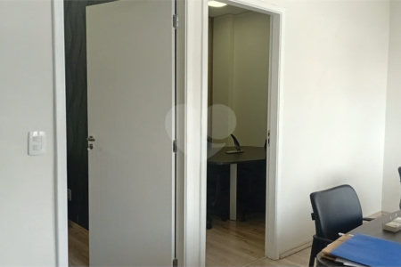 SALA COMERCIAL MOBILIADA PARA LOCAÇÃO NO DOMO BUSINESS | 39 m² | CENTRO – SÃO BERNARDO DO CAMPO/SP