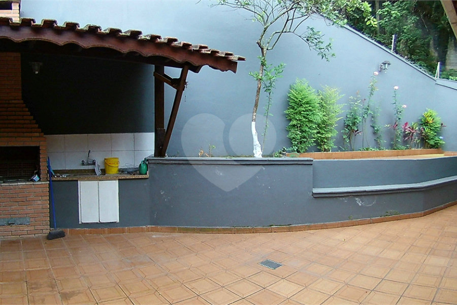 Sobrado à venda com 3 quartos, sendo 1 suíte, em Tremembé, São Paulo, SP