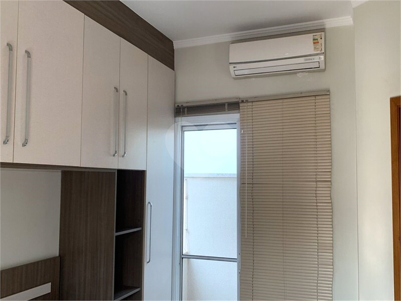 Casa à venda com 3 quartos, sendo 1 suíte, no condomínio Residencial Belle Ville Itaycy, Indaiatuba - SP