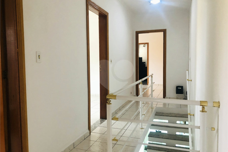 Sobrado à venda com 3 quartos, sendo 1 suíte, em Vila Romero, São Paulo, SP