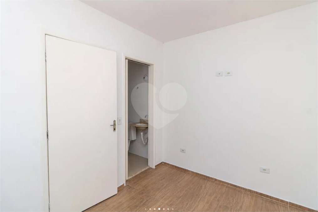 Casa à venda com 2 suítes no condomínio Dos Pássaros, São Paulo - SP