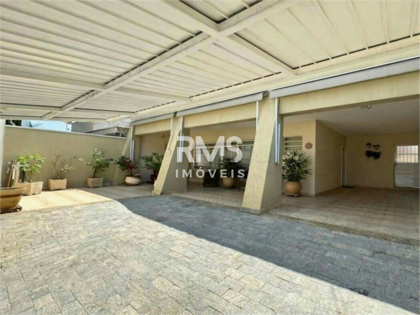Casa à venda com 4 quartos, sendo 1 suíte,  no Brasil, Itu, SP