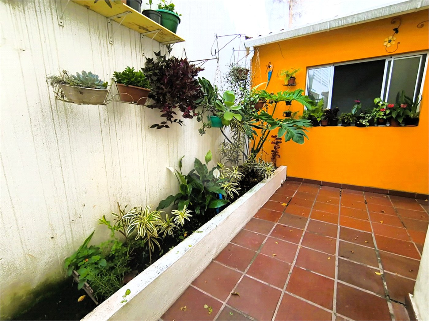 Sobrado à venda com 4 quartos, sendo 2 suítes, em Vila Morse, São Paulo, SP
