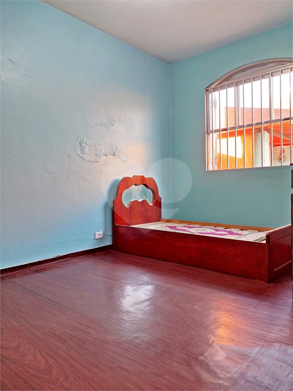 Casa à venda com 4 quartos, sendo 1 suíte, em Vila Germinal, São Paulo, SP