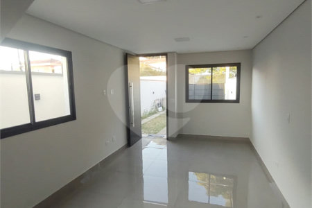 Sobrado à venda com 3 suítes, em Jardim Planalto, Arujá, SP