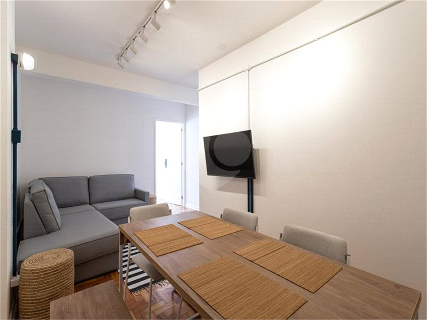 Apartamento à venda com 5 quartos, sendo 1 suíte,  em Pinheiros, São Paulo, SP