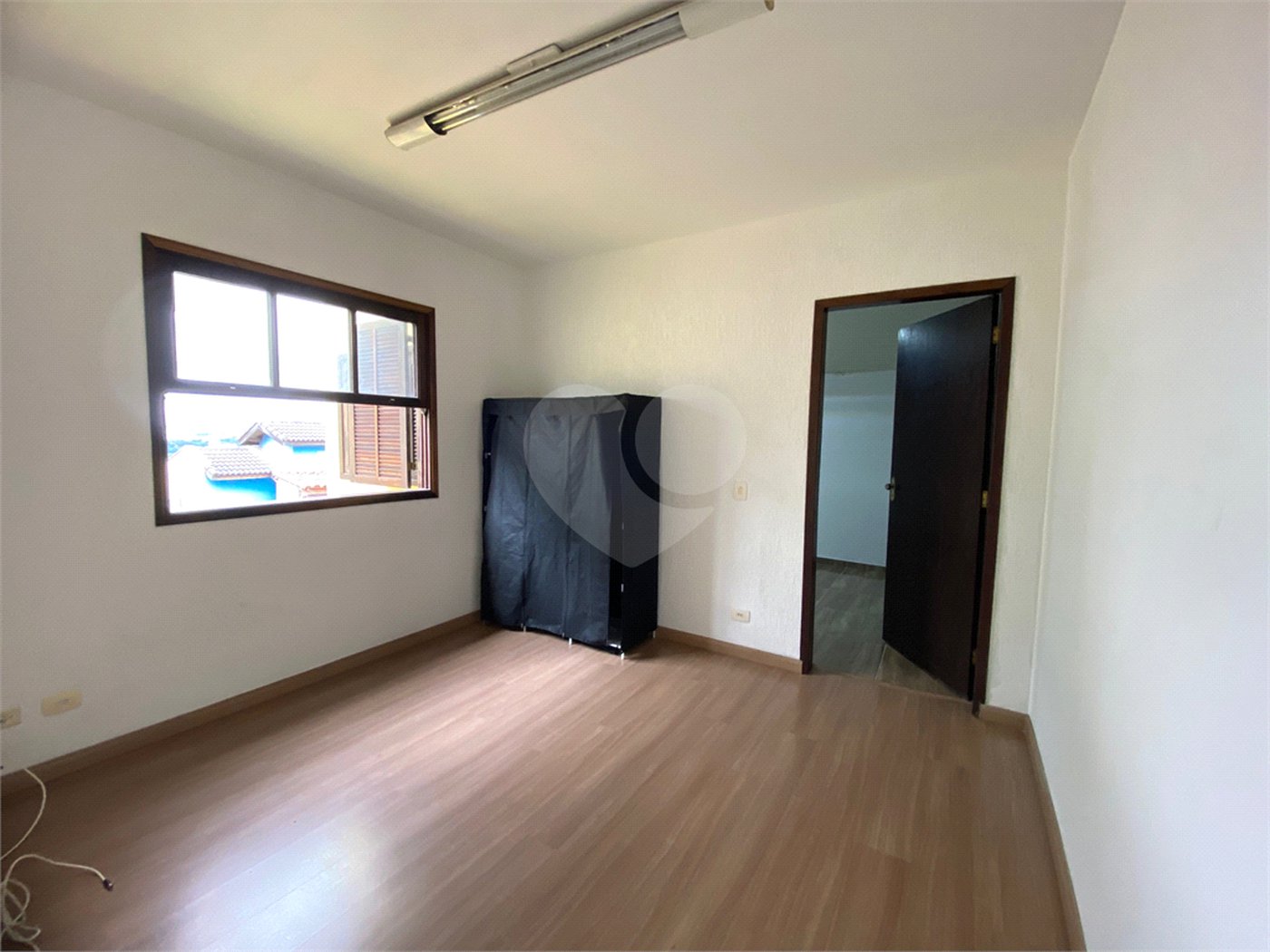 Sobrado à venda com 3 quartos, sendo 1 suíte, em Vila dos Remédios, São Paulo, SP