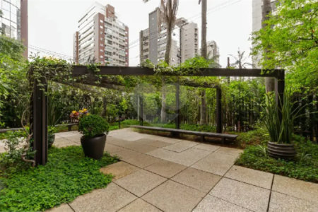 Duplex à venda com 2 suítes em Indianópolis, São Paulo, SP