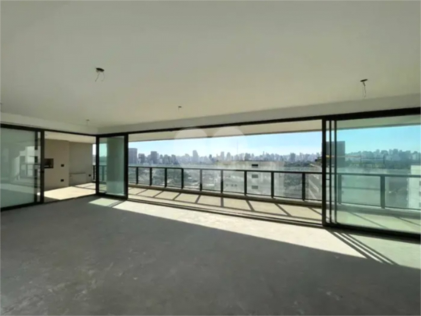 Apartamento à venda com 3 suítes em Itaim Bibi, São Paulo, SP