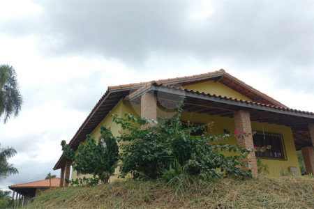 Chácara à venda com 4 quartos, sendo 1 suíte,  em Loteamento Quinta da Mata, Ibiúna, SP