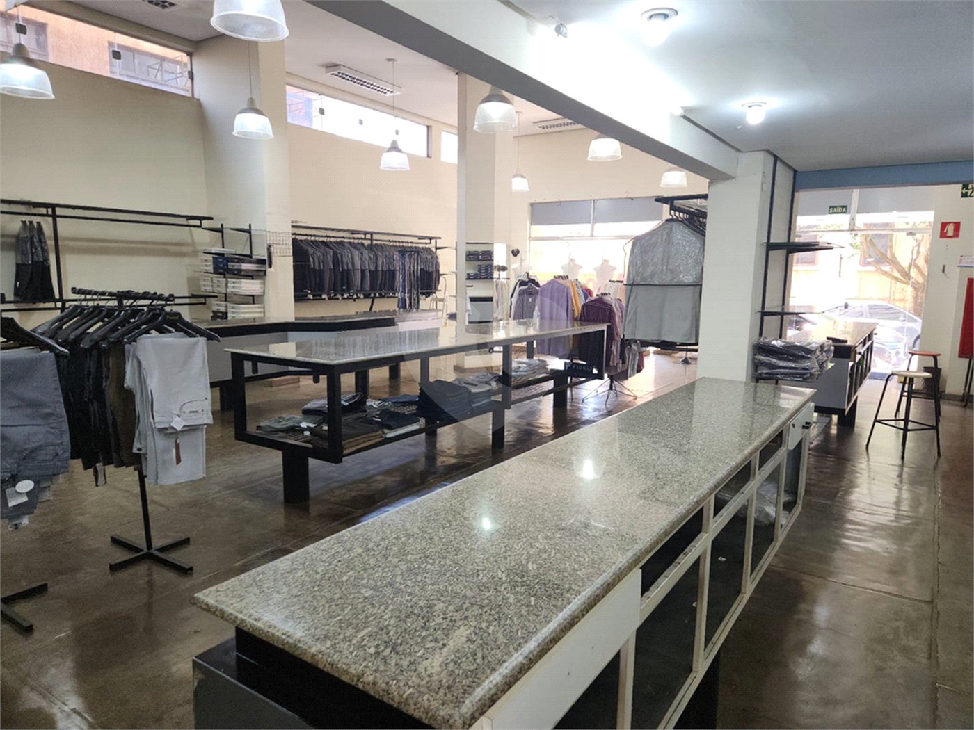 Salão à venda ou para alugar no Centro, Araraquara, SP