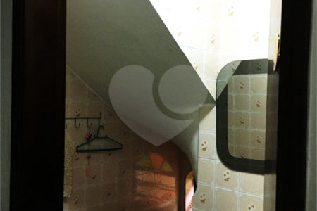 Sobrado à venda com 4 quartos, sendo 1 suíte,  em Vila Gomes, São Paulo, SP