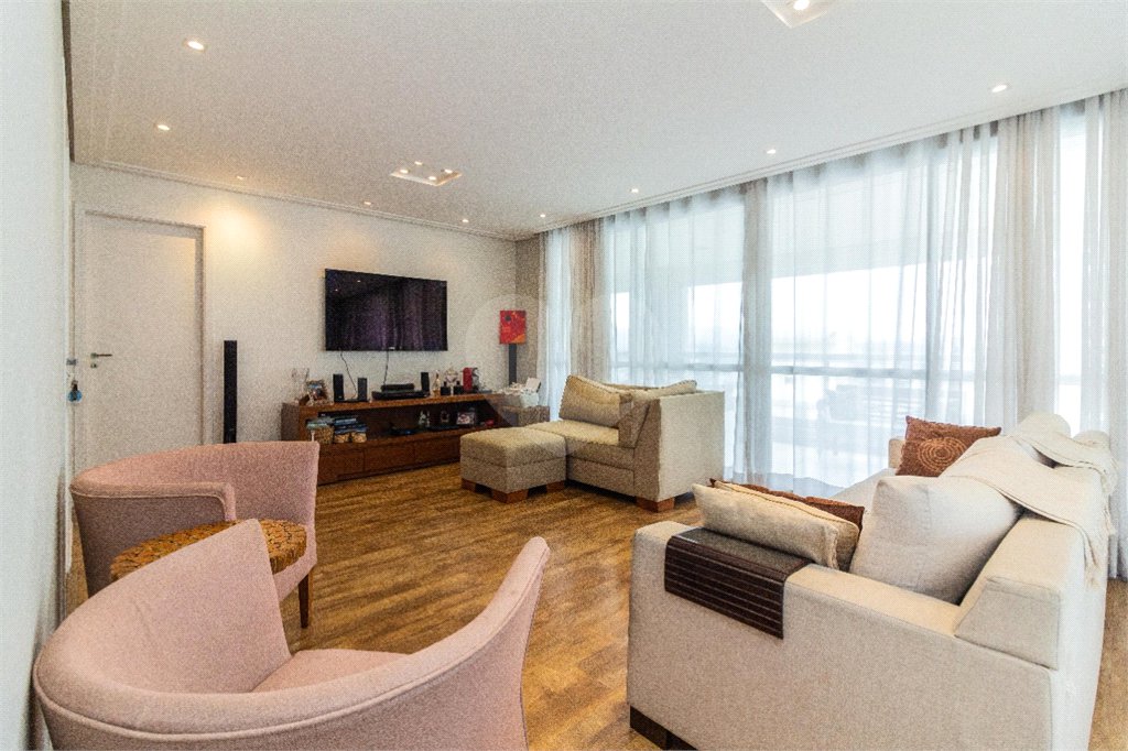Apartamento à venda com 4 quartos, sendo 2 suítes, em Santana, São Paulo, SP