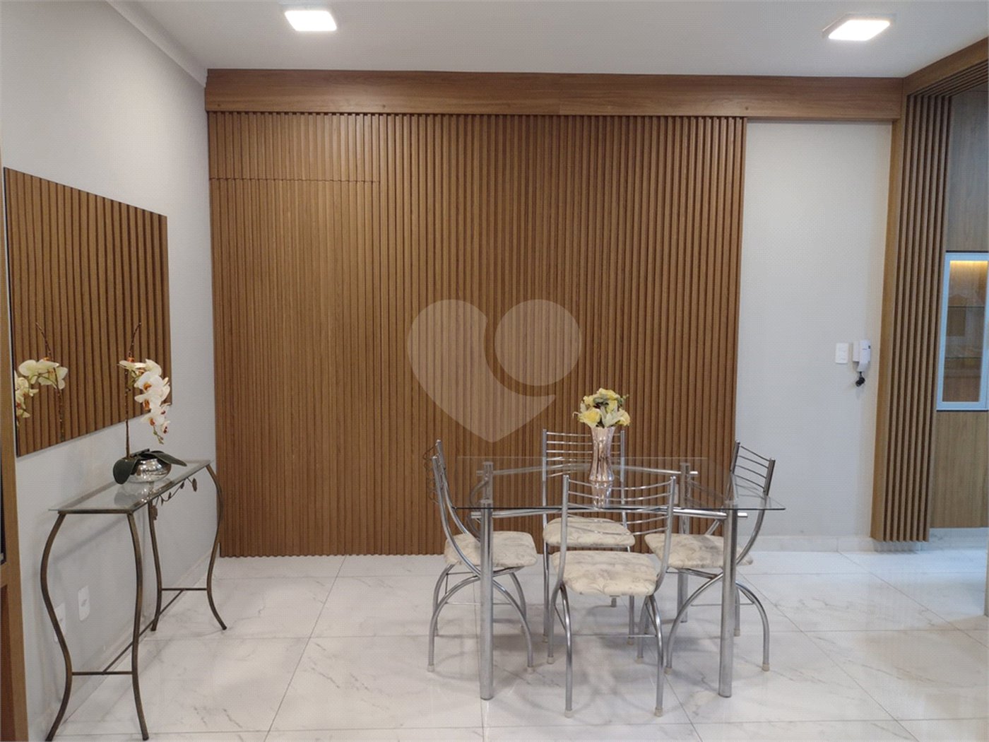 Casa para alugar com 3 quartos, sendo 1 suíte,  em Vila Rosa, Itapetininga, SP
