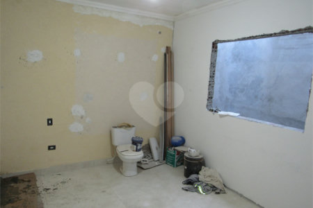 Casa à venda com 1 suíte em Vila Amorim, Suzano, SP