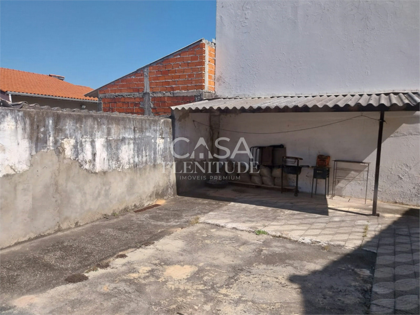 Casa à venda com 3 quartos, sendo 1 suíte, em Jardim Leocádia, Sorocaba, SP