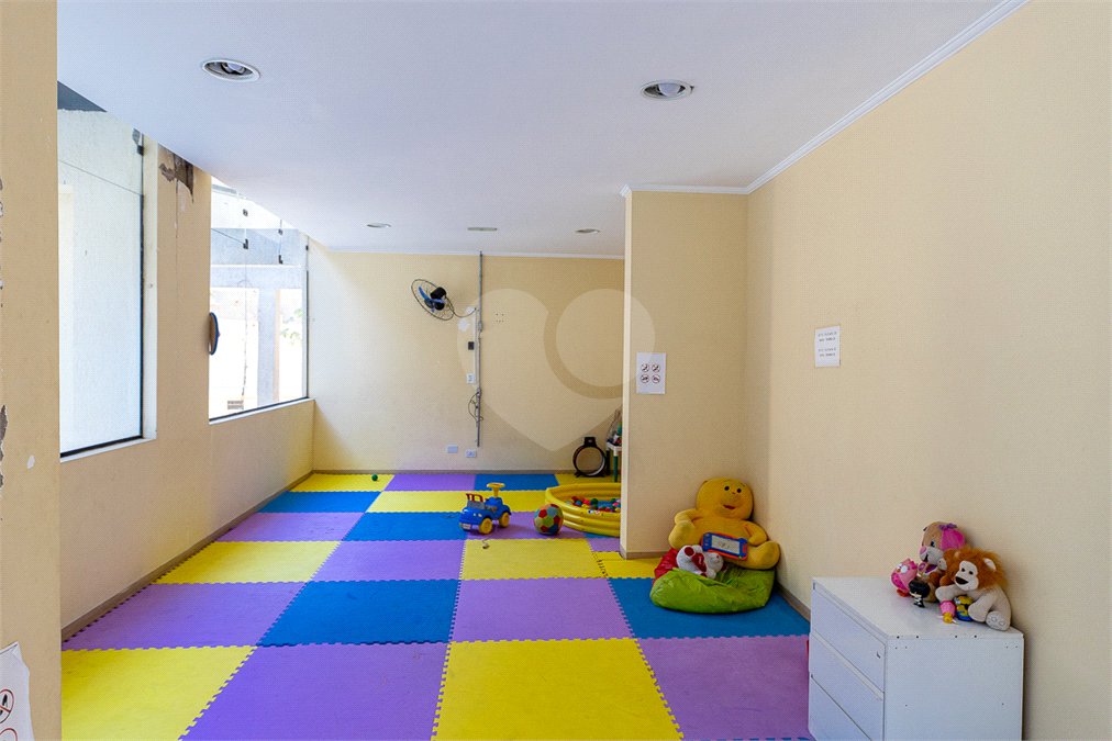Apartamento à venda com 3 quartos, sendo 1 suíte, em Alto da Boa Vista, São Paulo, SP