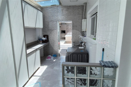 Casa à venda com 4 quartos, sendo 2 suítes,  no condomínio Aromaz, São Bernardo do Campo - SP