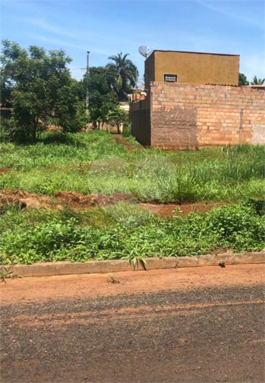 Terreno à venda no Centro, Planura, MG