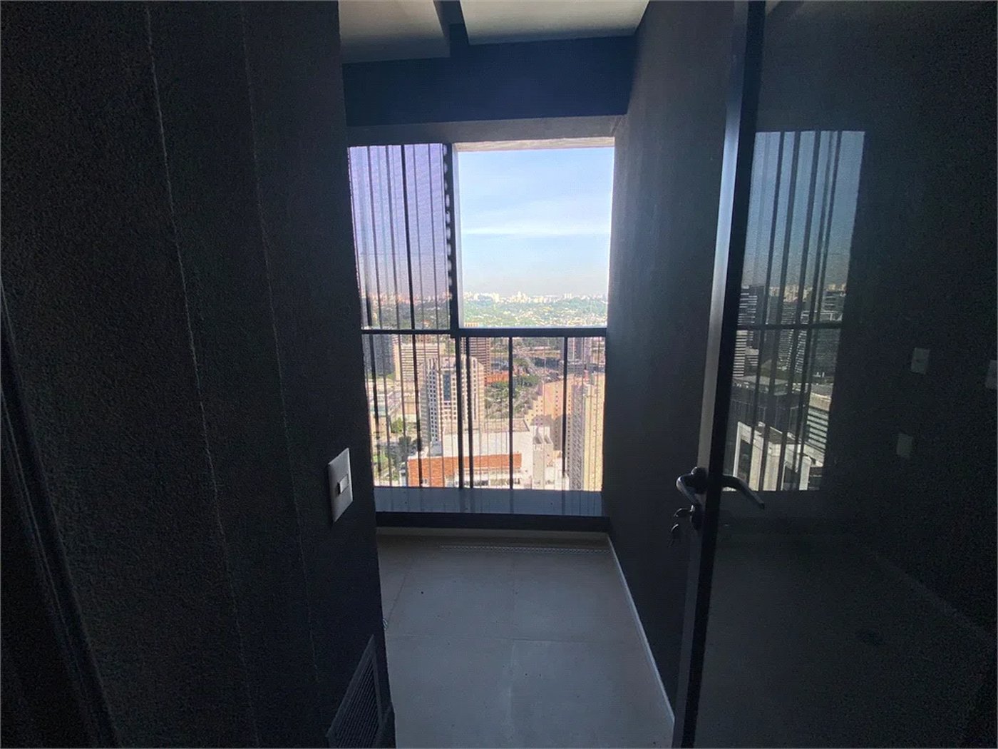 Apartamento à venda com 3 suítes em Jardim das Acácias, São Paulo, SP