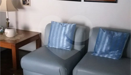 Sobrado à venda com 3 quartos, sendo 1 suíte,  em Bosque da Saúde, São Paulo, SP