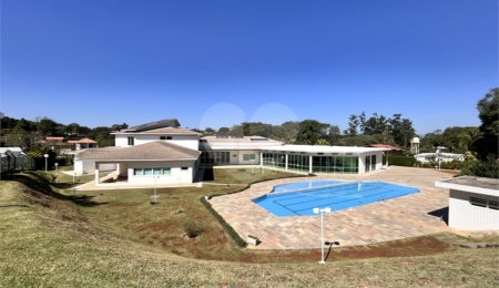 Casa à venda com 6 quartos, sendo 5 suítes,  no condomínio City Castelo, Itu - SP