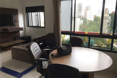 Apartamento à venda com 2 quartos, sendo 1 suíte, em Vila Andrade, São Paulo, SP