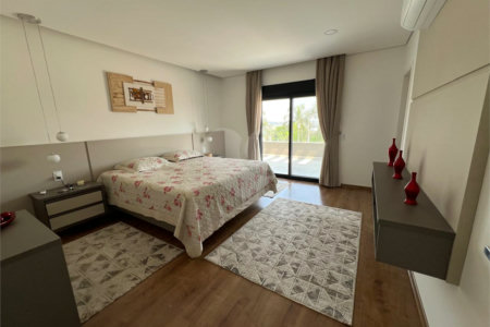 Casa à venda com 5 quartos, sendo 4 suítes, no condomínio Terras de Mont Serrat, Salto - SP