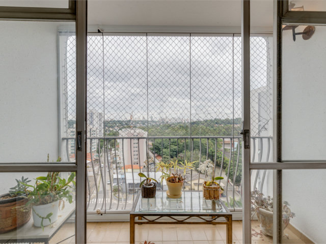 Apartamento à venda com 3 quartos, sendo 1 suíte,  em Chácara Santo Antônio (zona Sul), São Paulo, SP