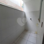 Casa à venda com 2 quartos, sendo 1 suíte, no condomínio Residencial Marlene Correia, Rio de Janeiro - RJ