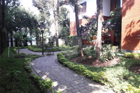Casa à venda com 5 quartos, sendo 3 suítes,  em Butantã, São Paulo, SP