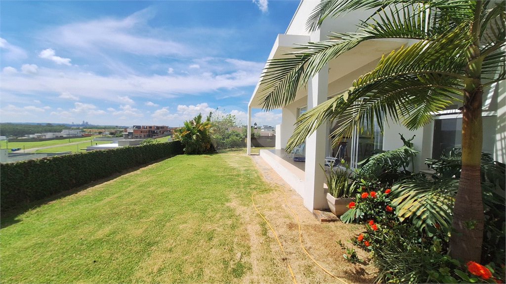Casa à venda com 4 quartos, sendo 3 suítes,  no condomínio Fazenda Alta Vista, Salto de Pirapora - SP