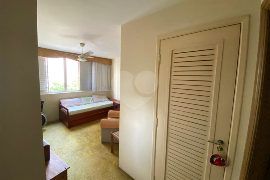Apartamento à venda com 3 quartos, sendo 1 suíte, em Jardim Europa, São Paulo, SP