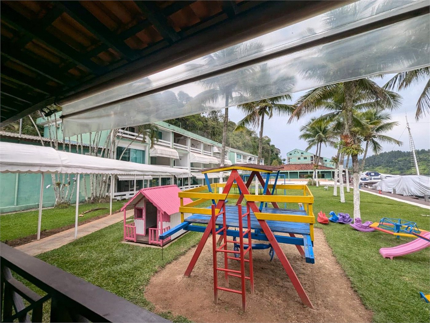 Apartamento à venda com 1 suíte em Ponta da Cruz, Angra dos Reis, RJ