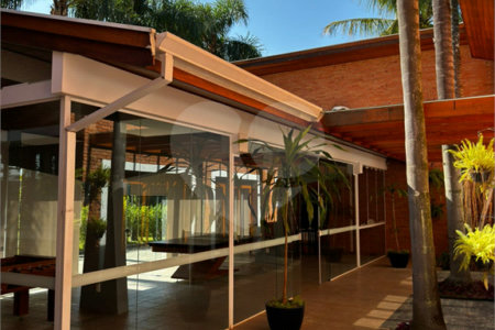 Casa à venda ou para alugar com 4 suítes no condomínio Lago Azul Residencial e Golfe, Araçoiaba da Serra - SP
