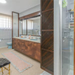 Casa Térrea à venda com 4 quartos, sendo 2 suítes, em Alto de Pinheiros, São Paulo, SP