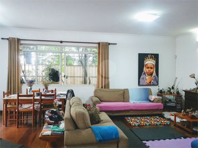 Casa à venda com 3 quartos, sendo 1 suíte,  em Santo Amaro, São Paulo, SP