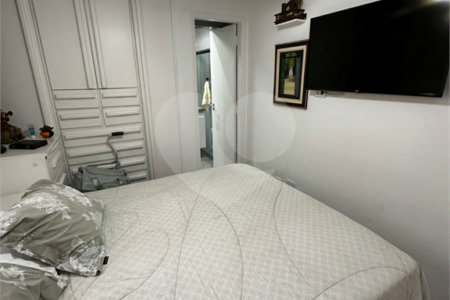 Apartamento à venda com 3 quartos, sendo 1 suíte, em Vila Regente Feijó, São Paulo, SP