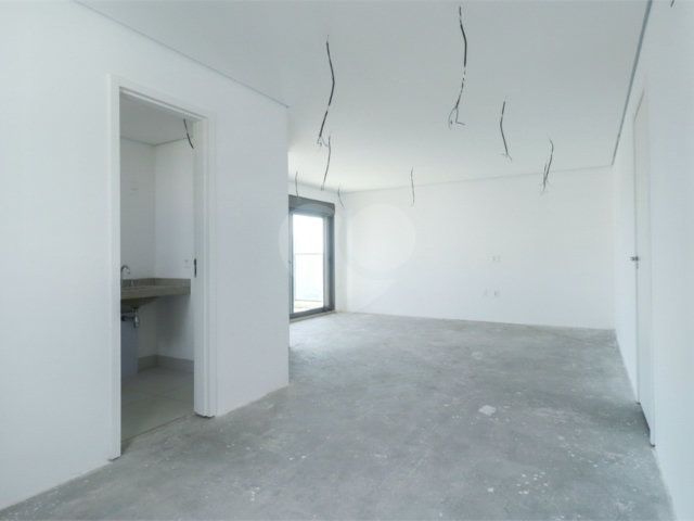 Apartamento à venda com 3 quartos, sendo 2 suítes,  em Brooklin, São Paulo, SP
