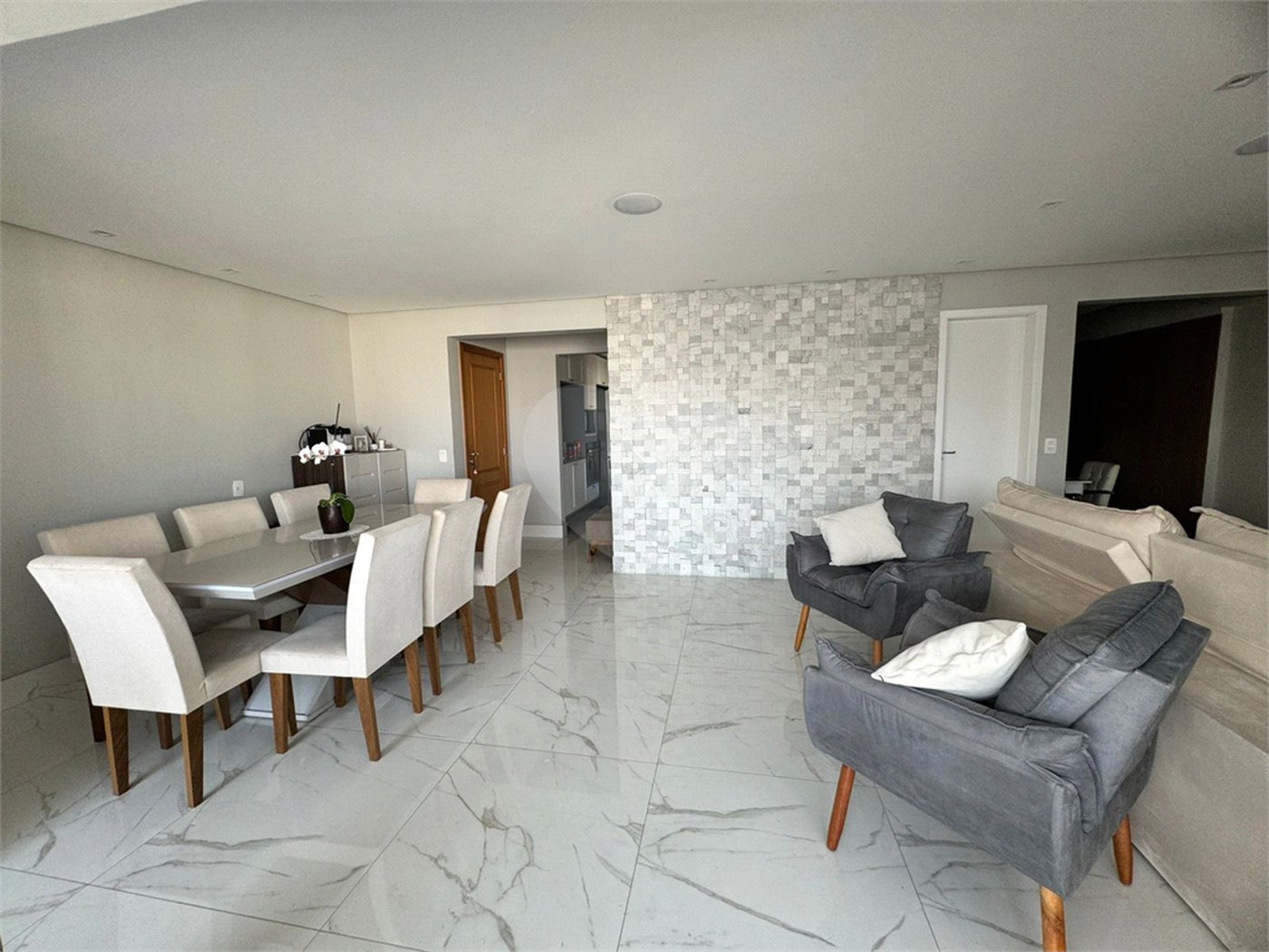 Apartamento à venda com 3 quartos, sendo 1 suíte, no Centro, São Bernardo do Campo, SP