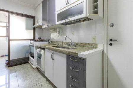 Apartamento à venda com 3 quartos, sendo 2 suítes, em Campo Belo, São Paulo, SP
