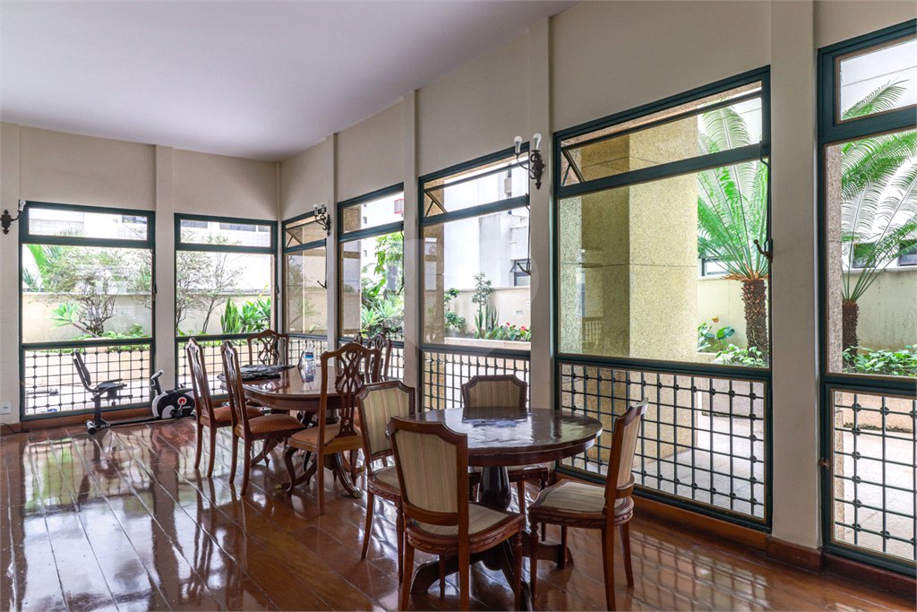 Apartamento à venda com 4 quartos, sendo 1 suíte, em Jardim Paulista, São Paulo, SP