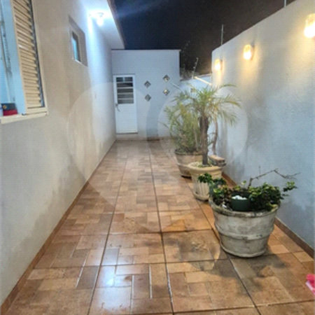 Casa à venda com 3 quartos em Jardim do Carmo, Araraquara, SP