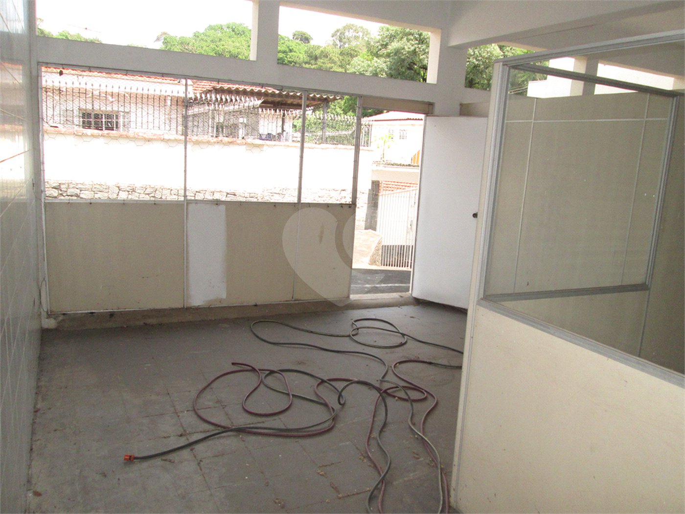 Sobrado à venda com 3 quartos em Horto, São Paulo, SP
