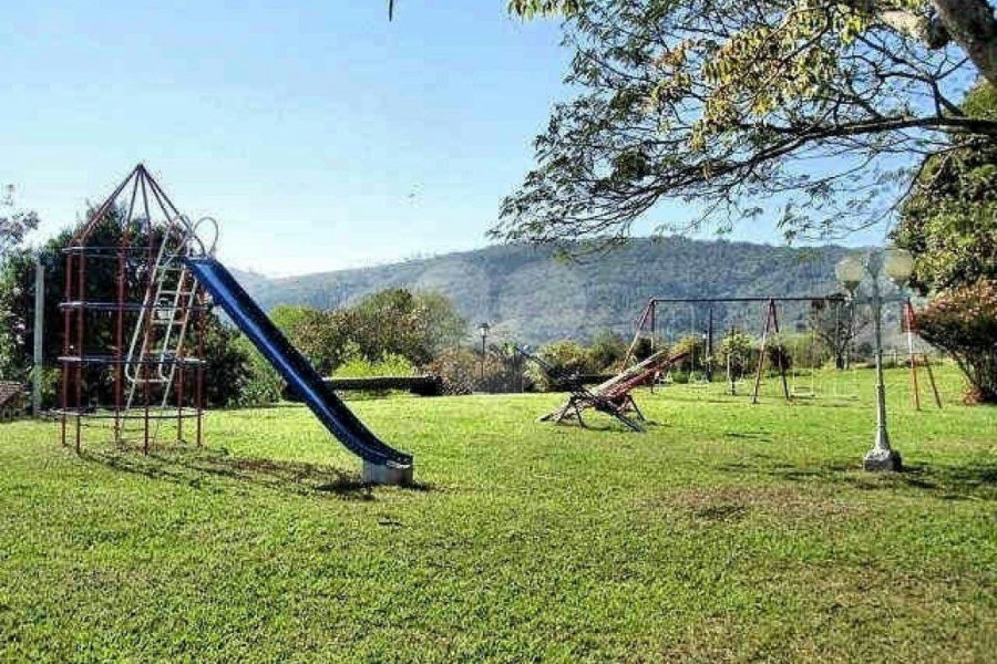 Sítio à venda com 10 quartos em Sítio Arueira, Piracaia, SP