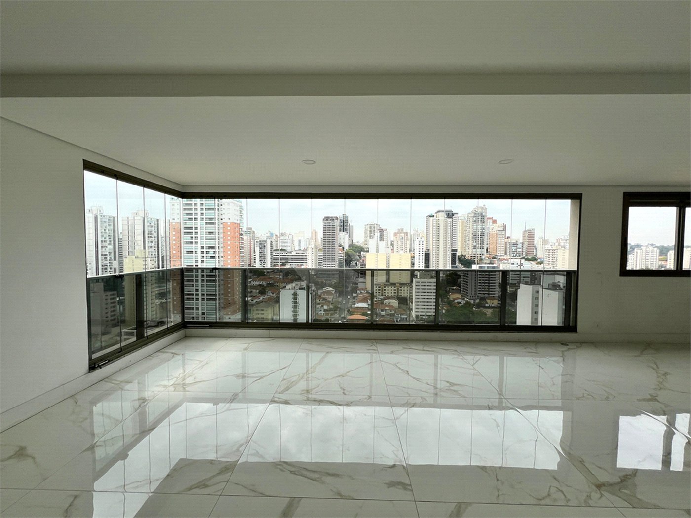 Apartamento à venda com 3 suítes em Perdizes, São Paulo, SP