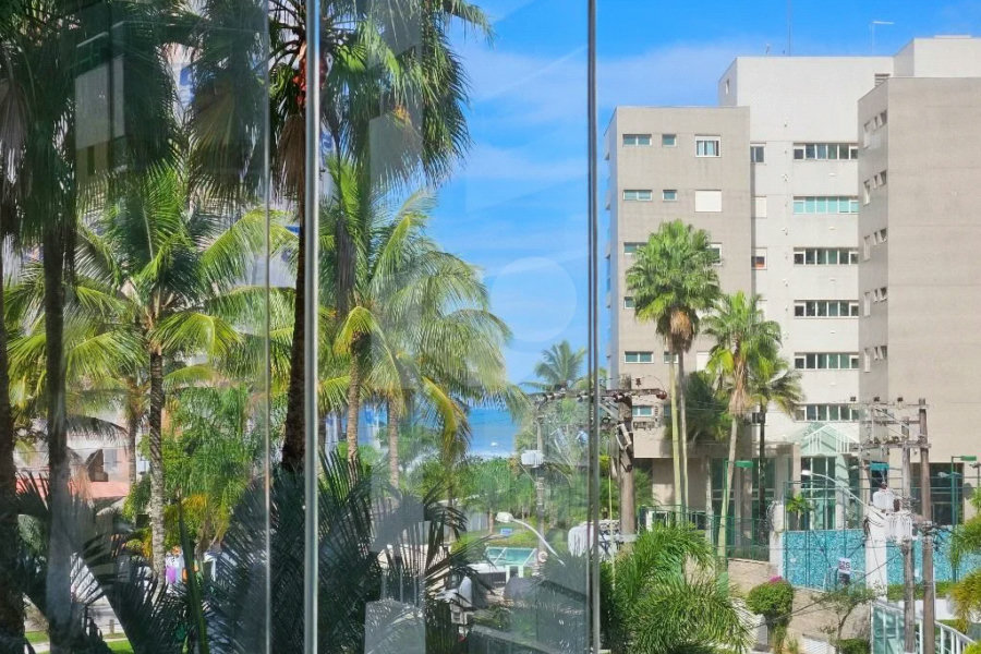 Apartamento à venda com 3 quartos, sendo 2 suítes, em Riviera de São Lourenço, Bertioga, SP