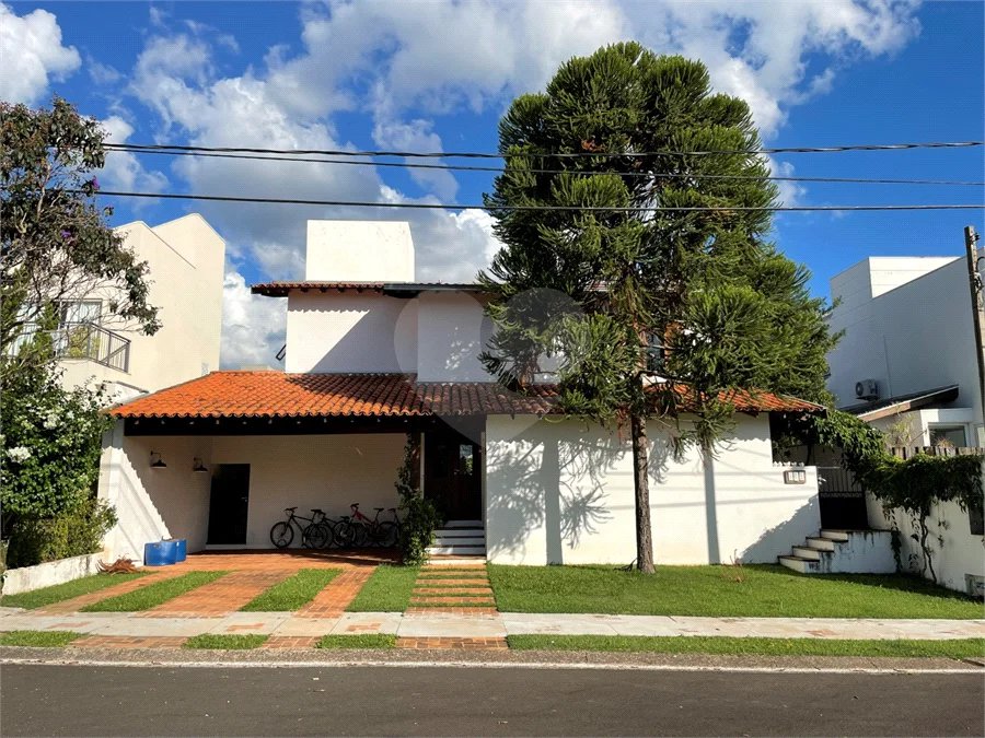 CASA CONDOMINIO DAMHA II